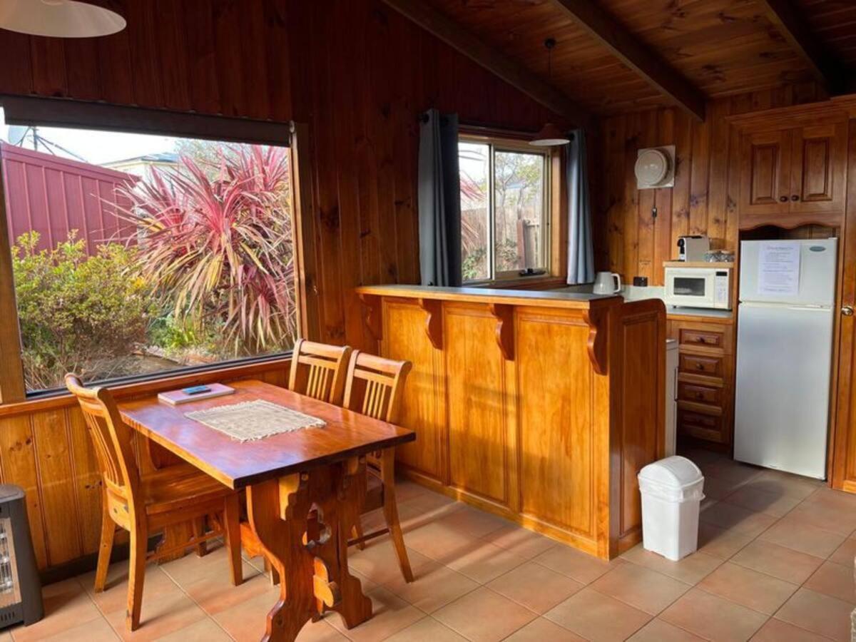 The Cottage - Tidelines Of Бичено Экстерьер фото